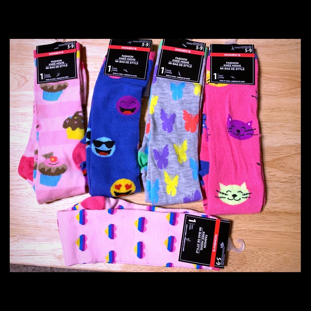 💗 5 pair of Women’s Socks 🧦 Various Designs 💕